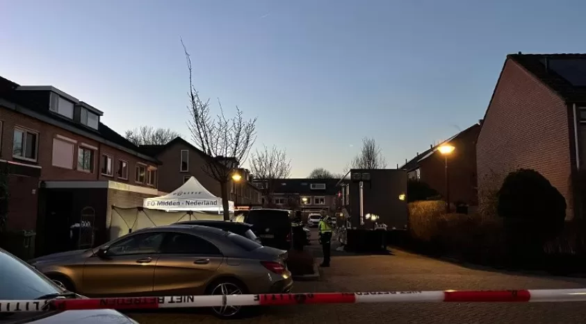 Tent onderzoek politie Anemoonstraat