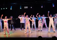 Geslaagde theatervoorstelling op het Oosterlicht College