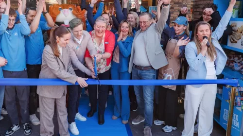 Gezellig druk bij opening Albert Heijn Hoogzandveld