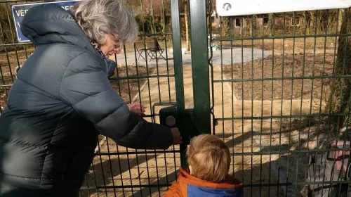 Kruidentuin officieel geopend, Beste Buurpin uitgereikt