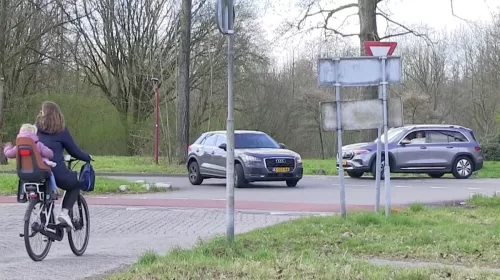 Bestuur SV Parkhout en MHCN zijn lakse houding van de politiek zat