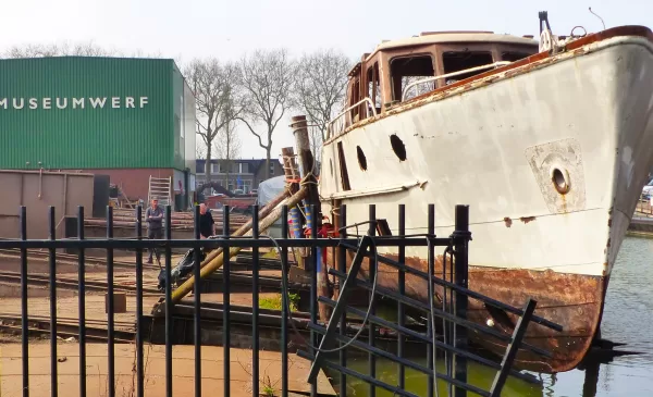 Het oorlogsjournaal van zeegaand motorjacht Tjerk Hiddes