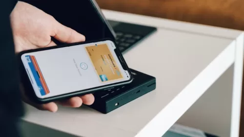 De Evolutie van Digitale Wallets: Hoe Veilige Betalingsmethoden Online Betalingen Revolutioneren