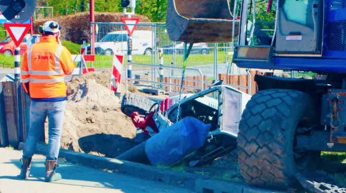 Bestuurder graafmachine gewond tijdens werkzaamheden aan de stadsverwarming