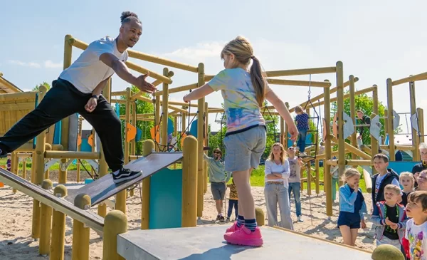 Nieuwe sport- en speellocatie in Galecopperpark sportief geopend met clinics en sportplezier