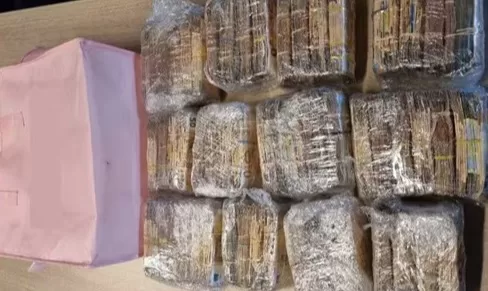 Stapels geld politie
