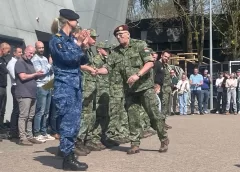 Defensie-studenten uit Nieuwegein geëerd die leven redden van gids in Suriname