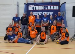 Stichting Return to Base genomineerd voor de Witte Anjer Prijs 2025