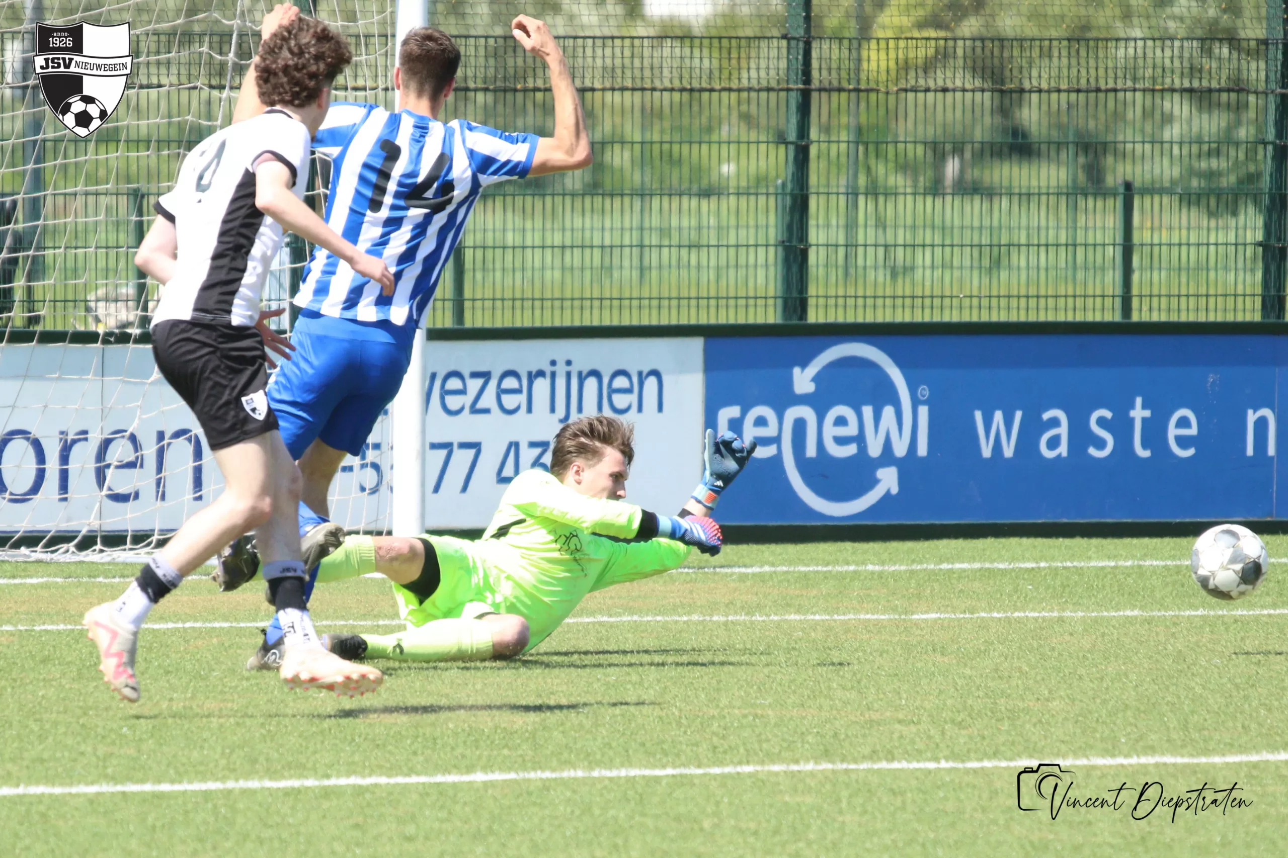 JSV thuis tegen Lopik