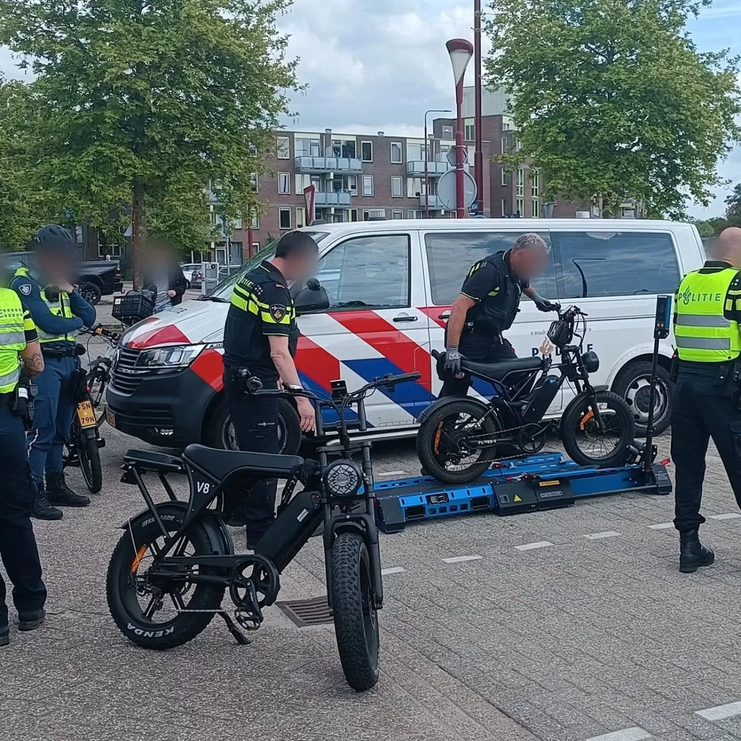 Politie houdt fatbike- en scootercontrole in Nieuwegein