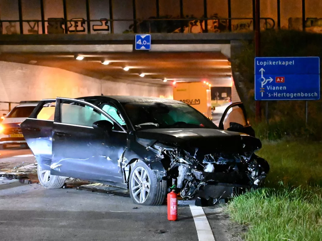Video: Audi stormt op wegwerkers af na bizarre manoeuvre in Hoog Zandveld