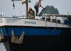 Brand snel geblust in schip aan de Voorhavendijk in Vreeswijk