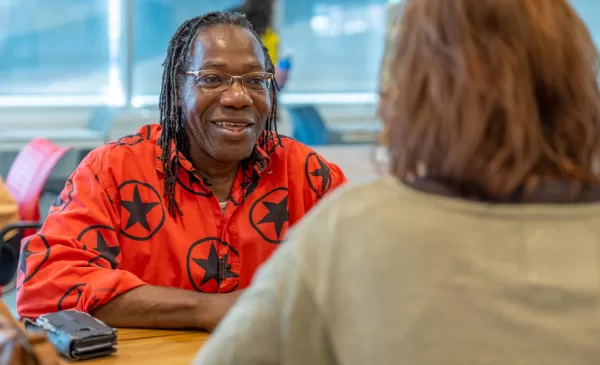 Nieuwegeinse schrijver William Mettendaf presenteert zijn nieuwste boek