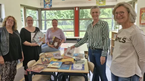 Opbrengst boekenmarkt op De Vleugel goed besteed!