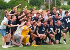 SV Parkhout 2 promoveert naar de reserve 1e klasse na winst op Faja Lobi 2