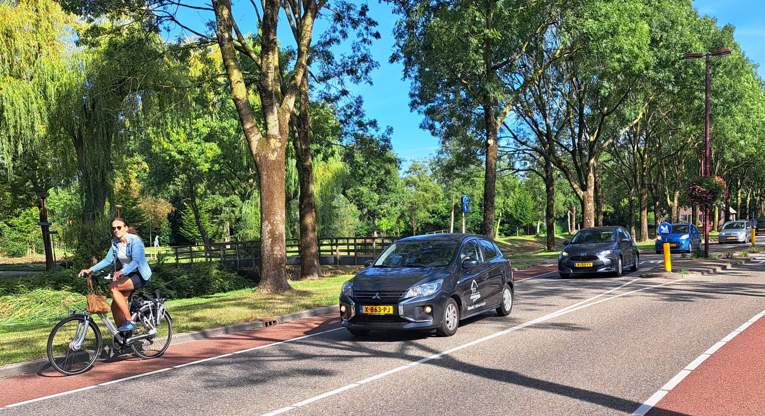 Fietsers op de Batauweg