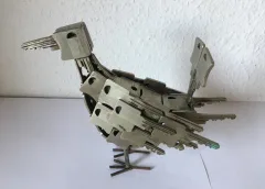 Expositie KunstGein in het Stadshuis: van sleutels tot stille bloemen