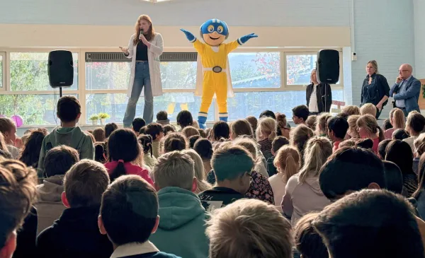 Nieuwegeinse basisscholen zetten in op lopen en fietsen: High Five-proef breidt uit