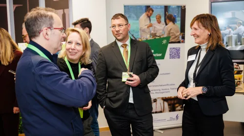 Horeca & Toerisme College viert geslaagde jubileumtour na vijf jaar Nieuwe Newtonbaan