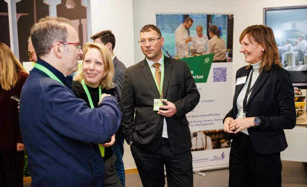 Horeca & Toerisme College viert geslaagde jubileumtour na vijf jaar Nieuwe Newtonbaan