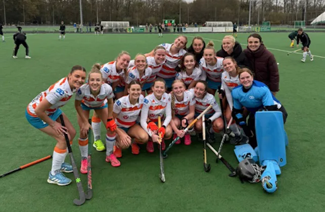 Dames team hockey 1
