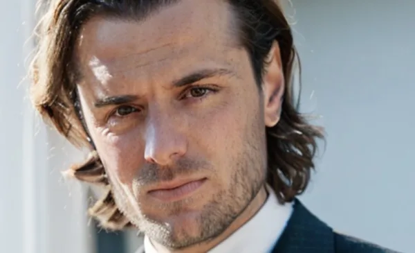 Lessen die Luciano de Vries gevormd hebben: Van feestpromotor naar zakelijk visionair