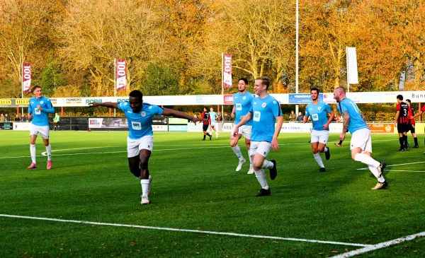 SV Parkhout wint streekderby bij VVIJ na enerverende tweede helft: 2-3