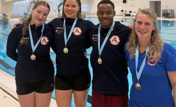 Schoonspringers Aquarijn duiken het seizoen in met 14 medailles