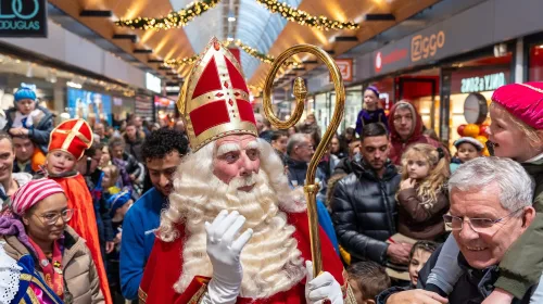 Sinterklaas opent eigen huis in Cityplaza – Nieuwegein maakt zich klaar voor een magisch weekend