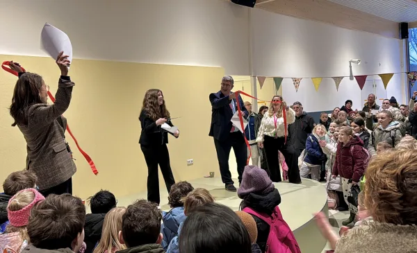 Kindcentrum Doorslag feestelijk geopend: duurzaam hart voor de wijk