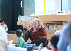 Ontbijt, muziek en poppen, Bibliotheek Nieuwegein maakt van voorlezen een show