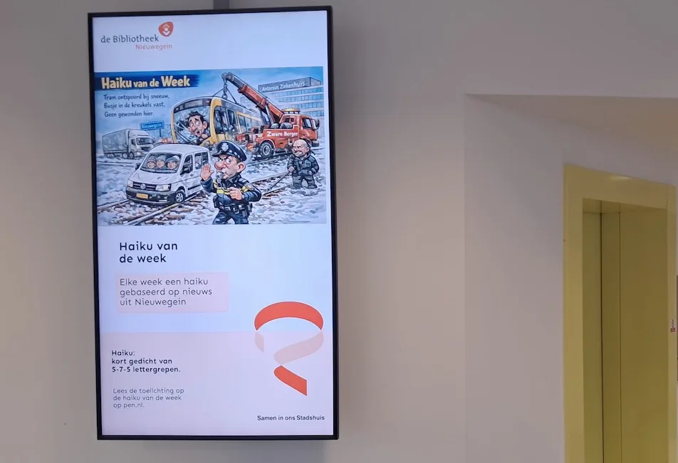 Scherm met de haiku in de bieb