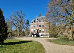 IVN neemt Nieuwegeiners mee langs stinzenpracht op Landgoed Oudegein