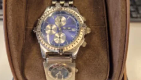 Politie zoekt eigenaar van horloges na inval in Nieuwegein