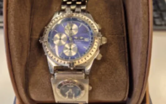 Politie zoekt eigenaar van horloges na inval in Nieuwegein