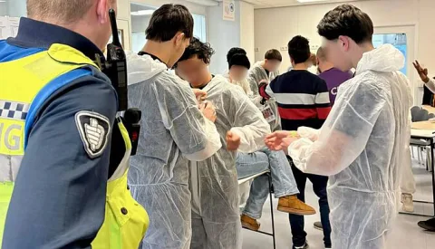 Van Galecop naar het Oosterlicht, Hunted verovert nu ook de klas