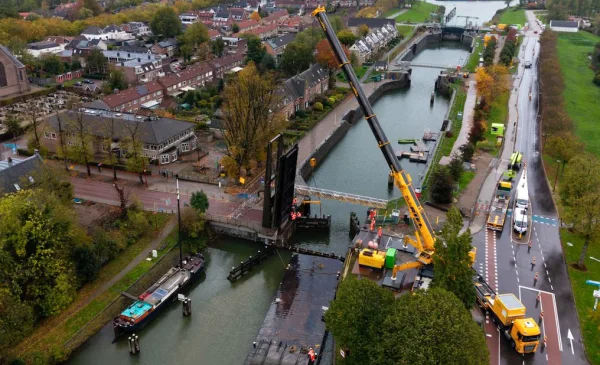Openstelling Wilhelminabrug en Koninginnensluis uitgesteld