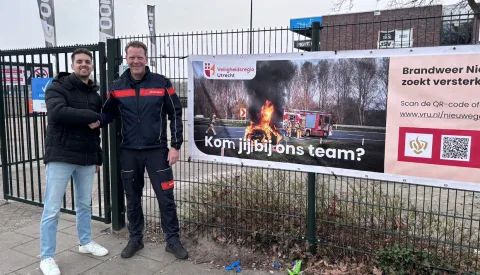 JSV helpt brandweer Nieuwegein Noord bij zoektocht naar nieuwe vrijwilligers
