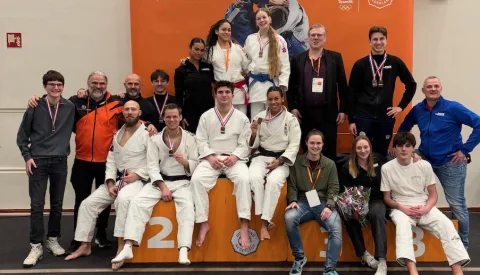 Nieuwegeinse jiu-jitsuka’s domineren NK, DeMix bovenaan medailleklassement