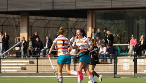 Dames 1  MHCN winnen ruim van Goirle, 8-1 en nog altijd ruim aan kop