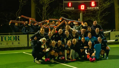 Nieuwegein Dames 1 naar kwartfinales Silver Cup na ruime zege op Terriërs