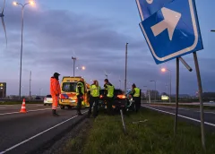 Crash op A27 bij Nieuwegein, twee ouderen naar ziekenhuis