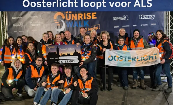 Oosterlicht loopt ’s nachts door Utrecht en haalt ruim € 13.000 op voor strijd tegen ALS