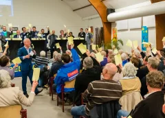 Verkiezingsdebat in Vreeswijk: ‘Koffie, kiezers en knikkende knieën’