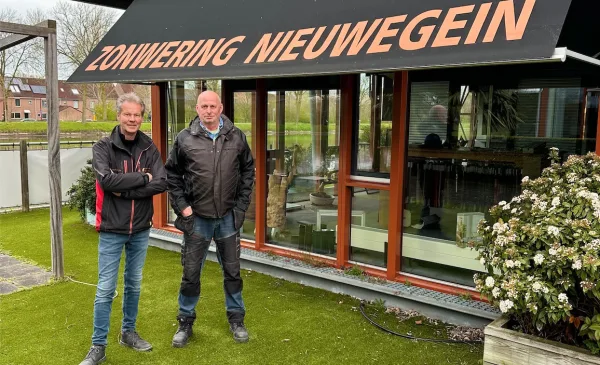 Twintig jaar vakwerk aan de Twentehaven, Zonwering Nieuwegein viert jubileum
