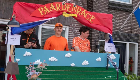 Nieuwegein kleurde oranje, maar wie waren er al om 03.00 uur op pad?