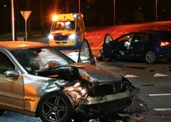 Politie onderzoekt oorzaak van aanrijding op Houtenseweg in Nieuwegein