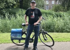 Fietsposters van Martin Minjon drie maanden te zien in De Componist