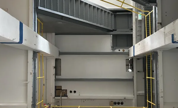 Nieuwegein saai? In de oude Zeepfabriek bouwen ze juist aan de hoogste indoor lichtinstallatie van Nederland