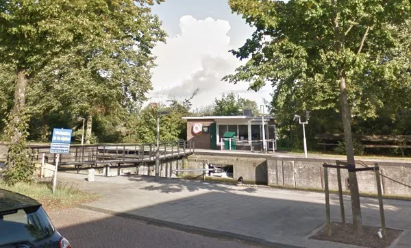 Zuidersluis eerder open, Merwedekanaal weer bereikbaar